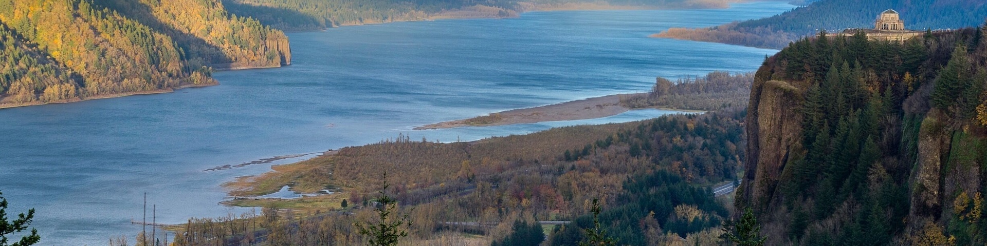 Views of the gorge looking down at the vista house at sunset. The day was full of rain except for the quick moment while I took this image.