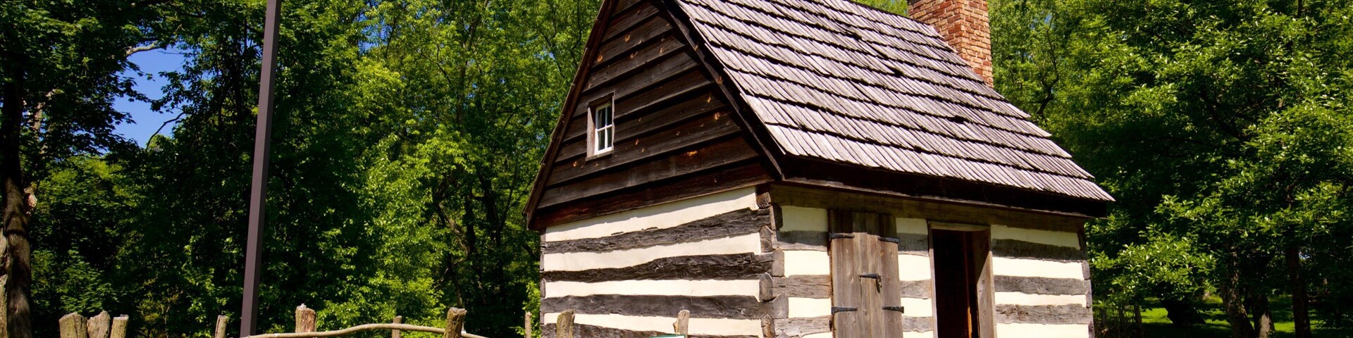 ๋ฒค์๋ฏผ ๋ฒ ๋ค์ปค ์ญ์ฌ๊ณต์ ๋ฐ ๋ฐ๋ฌผ๊ด