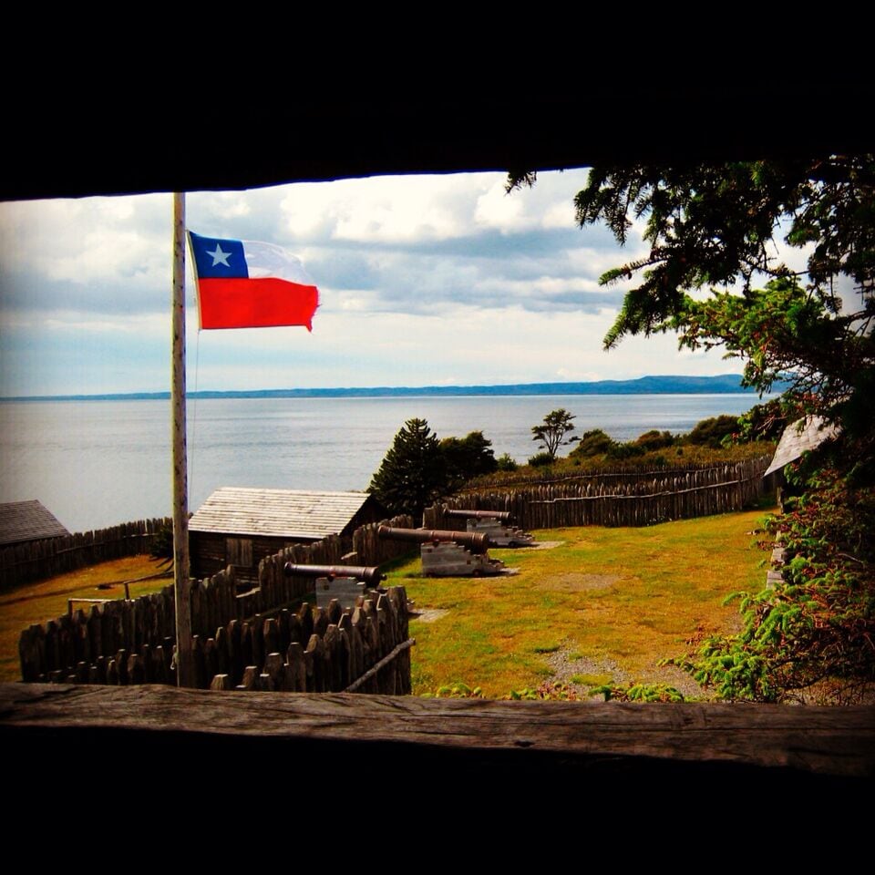 and then I visited the Fuerte Bulnes, in the Strait of Magellan. This fort was built in 1834 to colonize the Southern Chile, in the Patagonia...