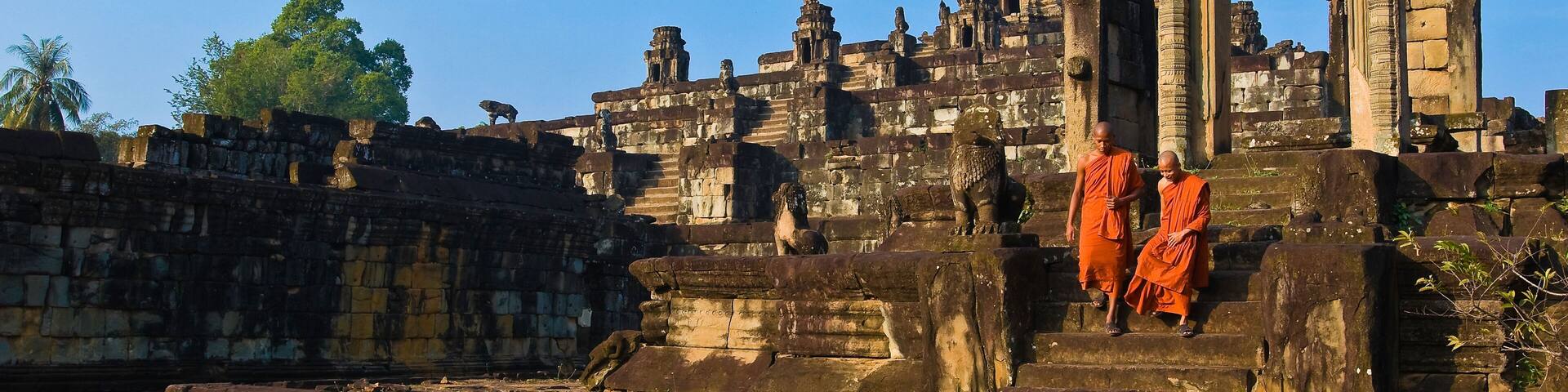CN52KC Cambodia, Siem Reap Province, Siem Reap town, Angkor site listed as World Heritage by UNESCO, Roluos group, Bakong temple of