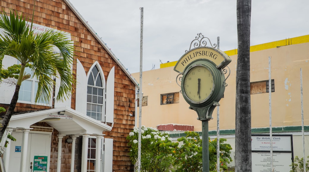 Philipsburg Courthouse showing heritage elements