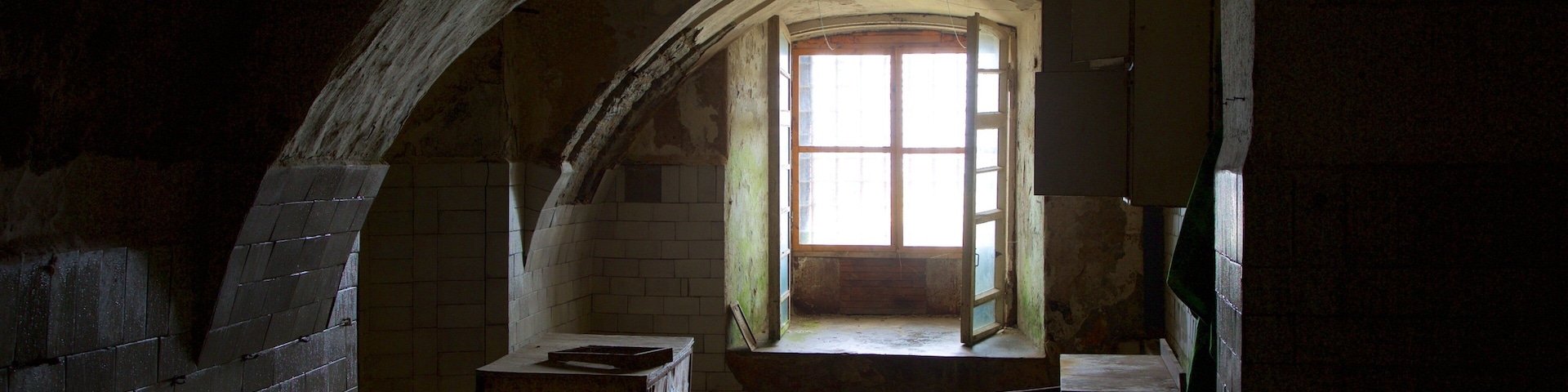 Tallinn featuring heritage elements and interior views