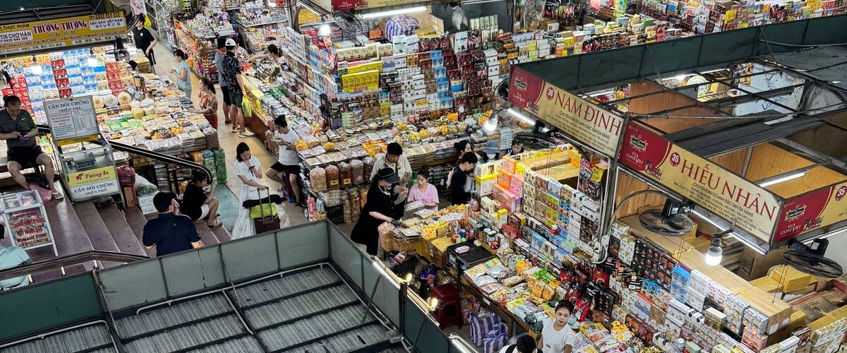 ベトナム・ダナンの活気あるハン市場