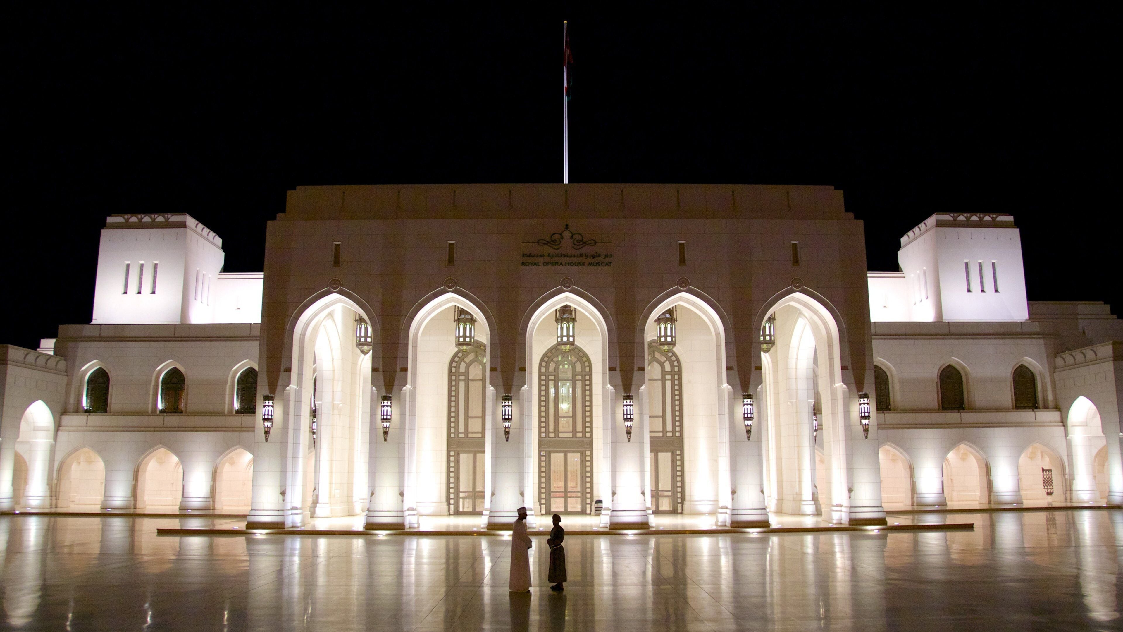 Muscat featuring theater scenes, heritage architecture and a square or plaza