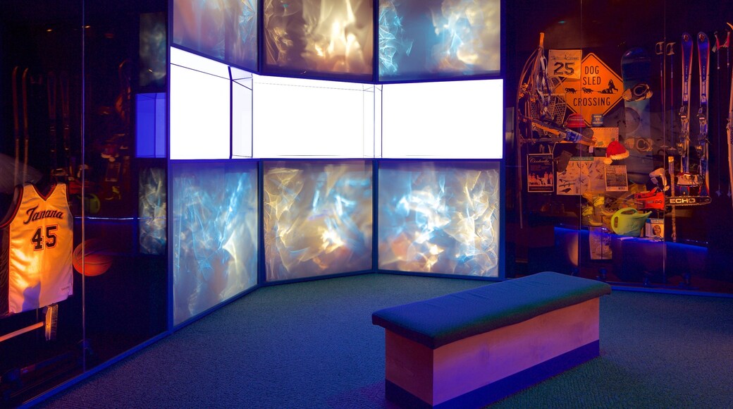 Morris Thompson Cultural & Visitors Center 其中包括 內部景觀