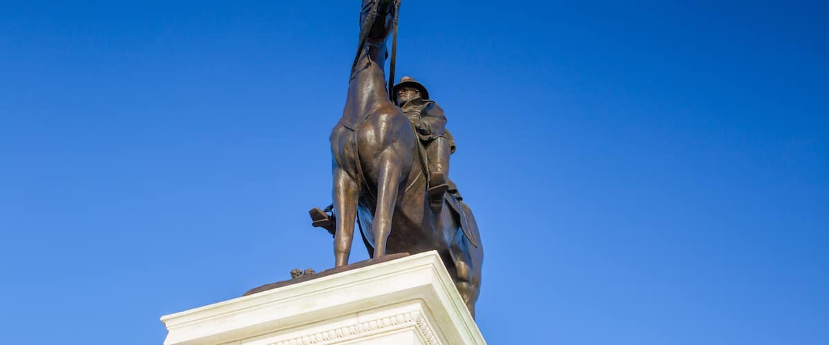 Ulysses S. Grant Memorial which includes a statue or sculpture