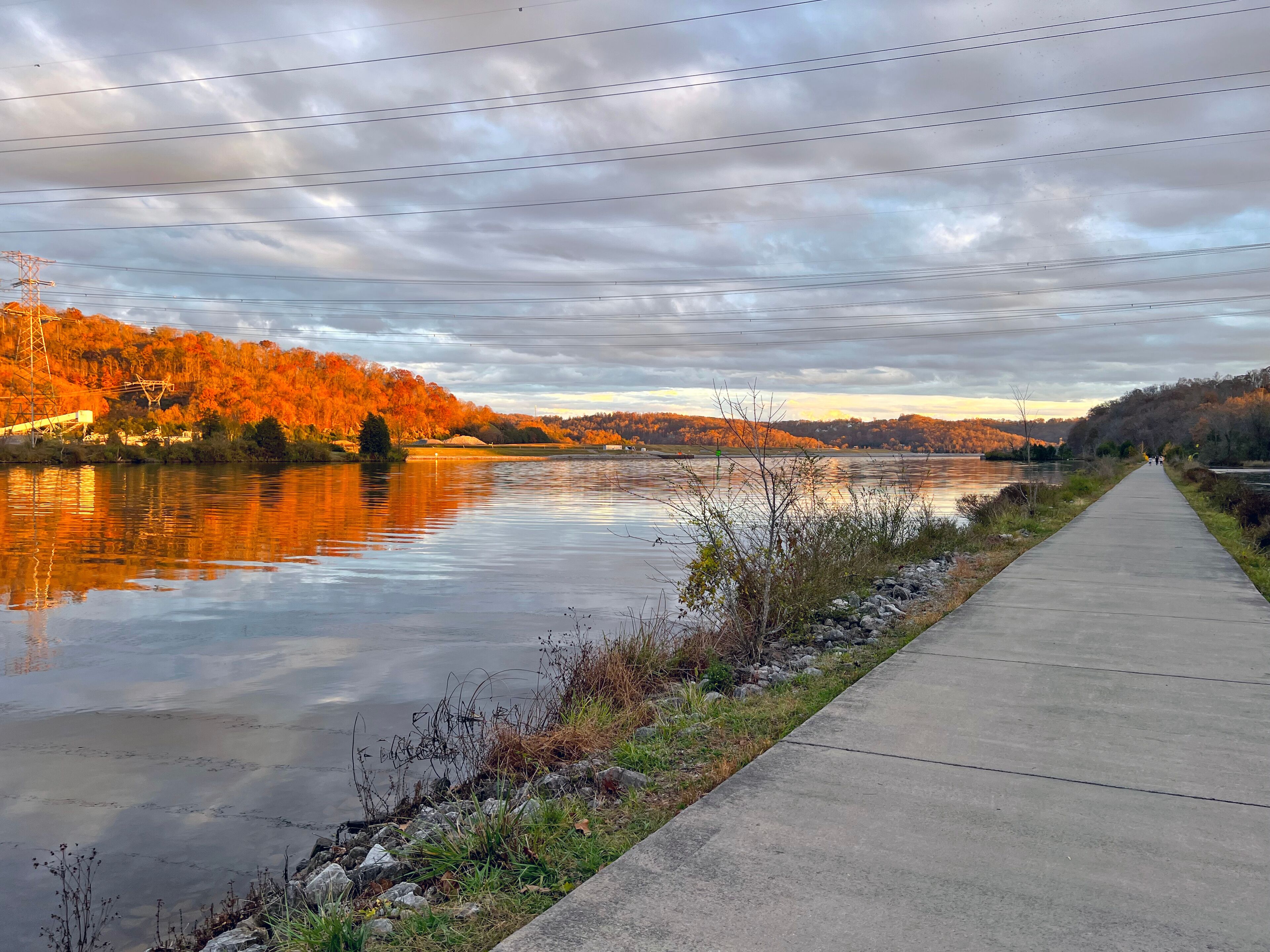 Melton Lake Drive Greenway