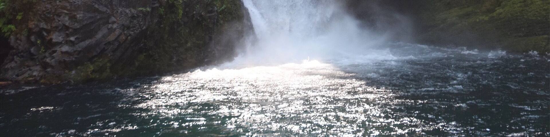 This view involved a detour off the main trail and down some rocks but it was definitely worth the effort.