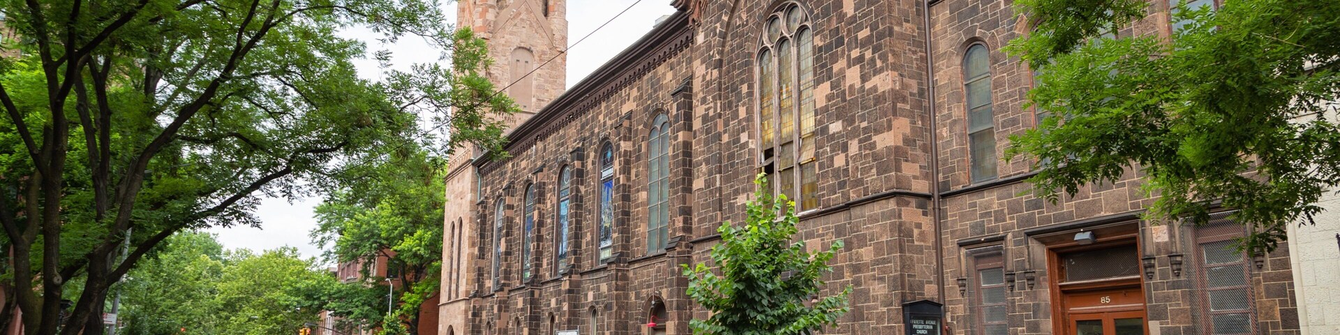 Irondale featuring heritage architecture and street scenes