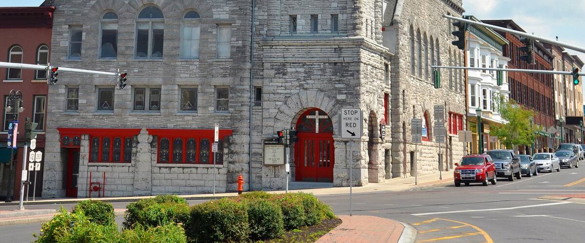 First Baptist Church in Public Square in downtown Watertown, Upstate New York, USA.