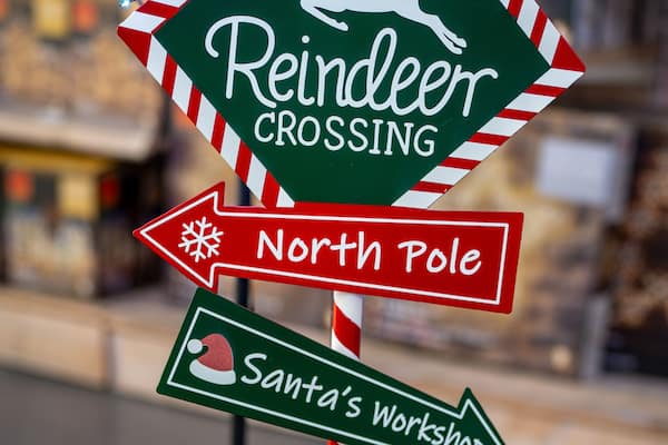 Reindeer Crossing, North Pole, Santas Workshop and Stable Christmas Signpost
