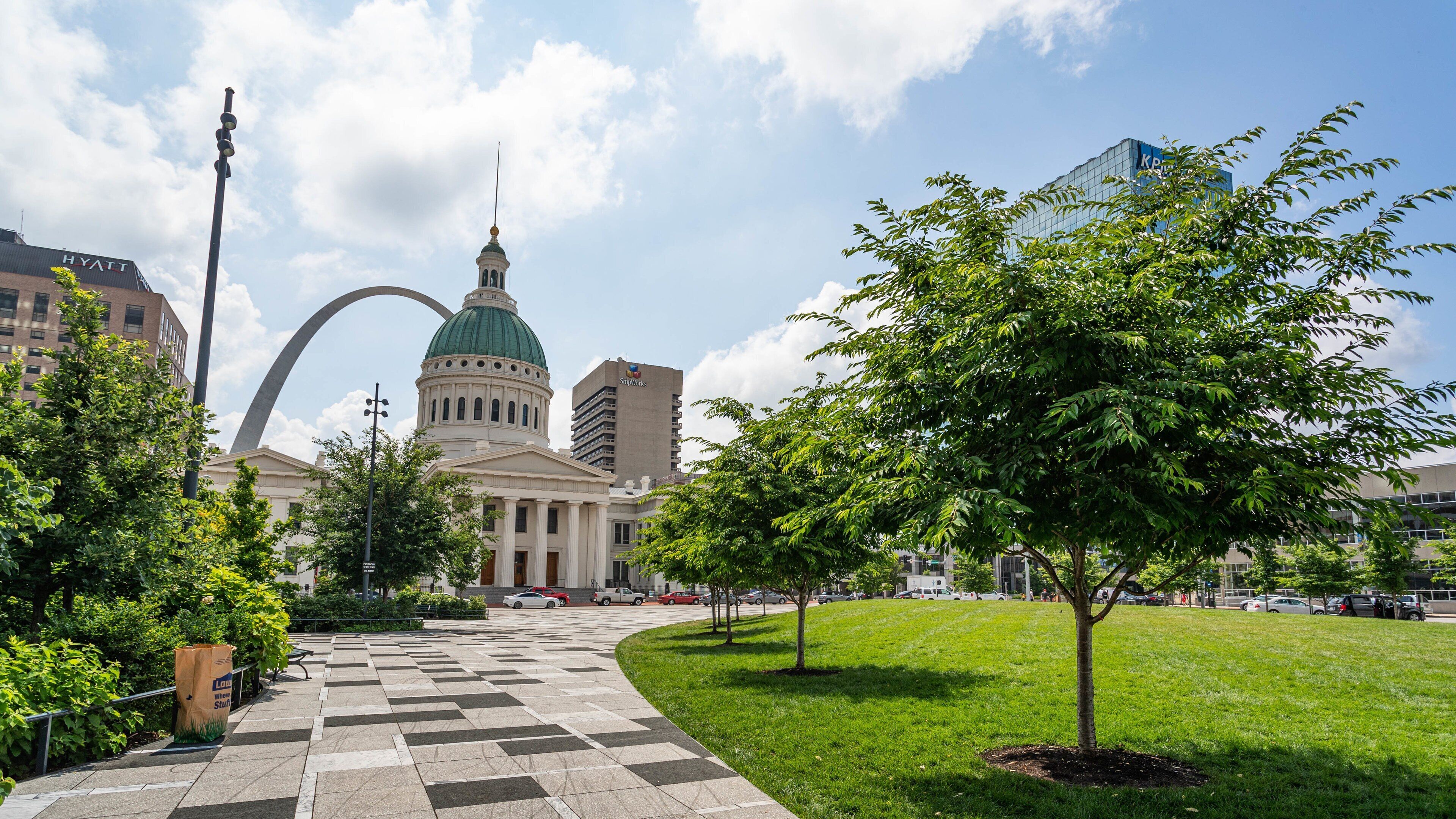 Kiener Plaza featuring a park and heritage architecture