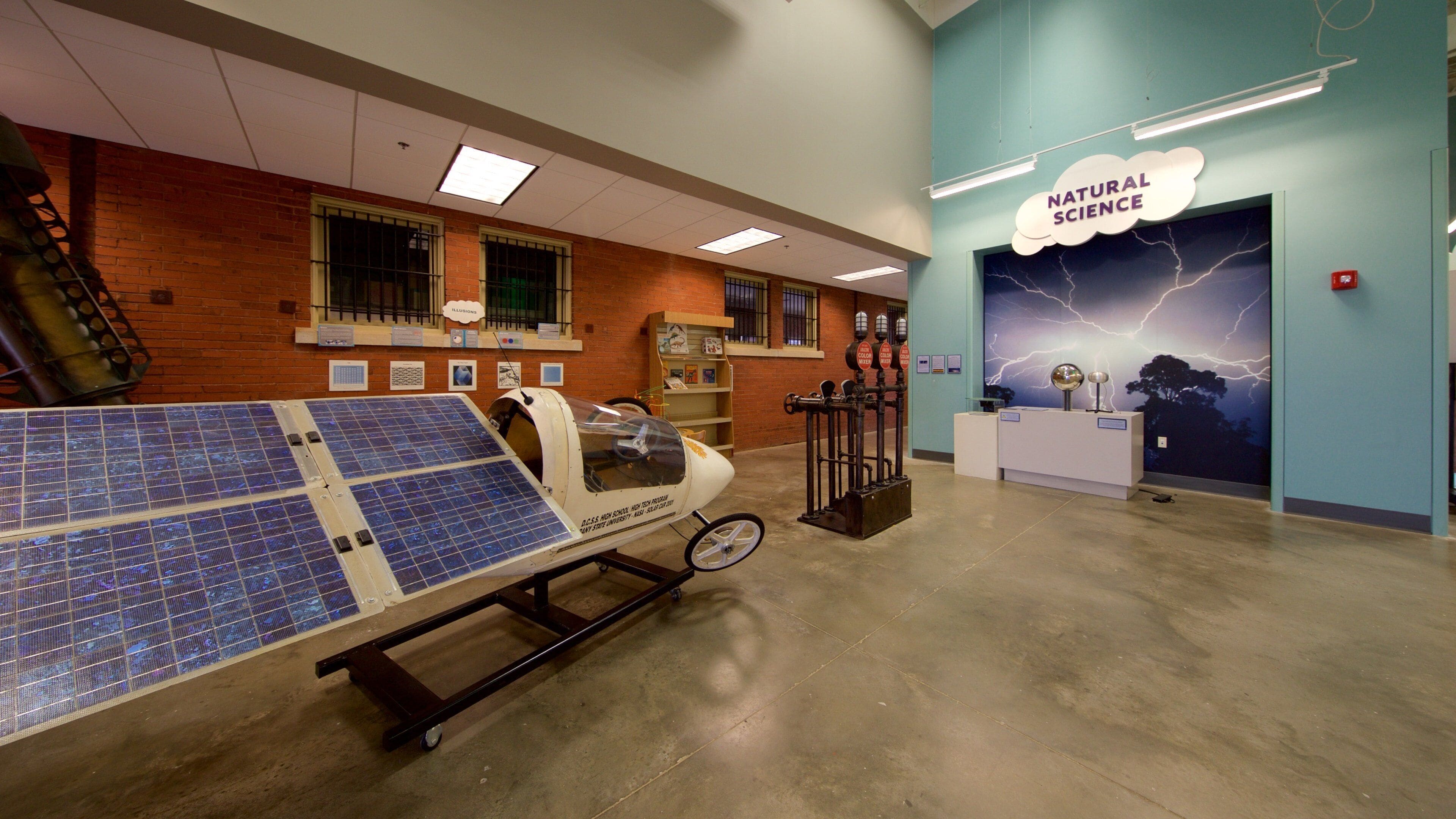 Thronateeska Heritage Center which includes interior views