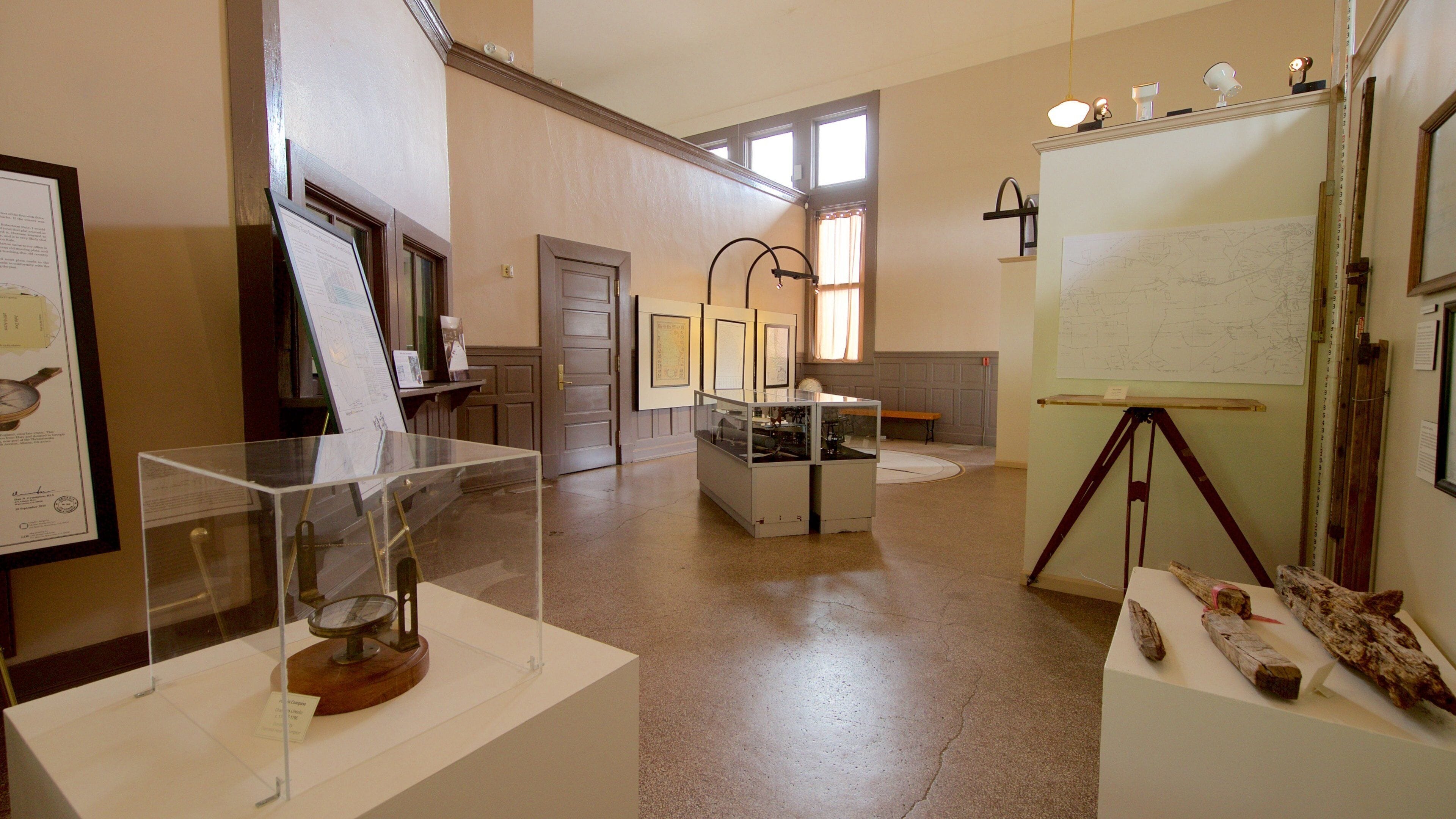 Thronateeska Heritage Center which includes heritage elements and interior views