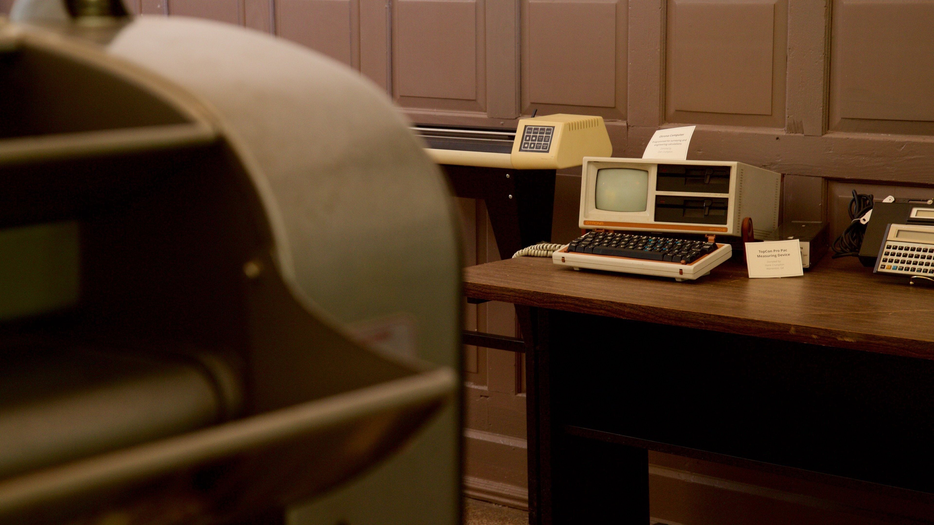 Thronateeska Heritage Center which includes heritage elements and interior views