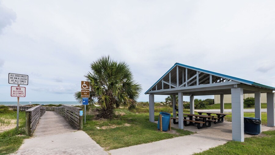 Peters Point Beachfront Park