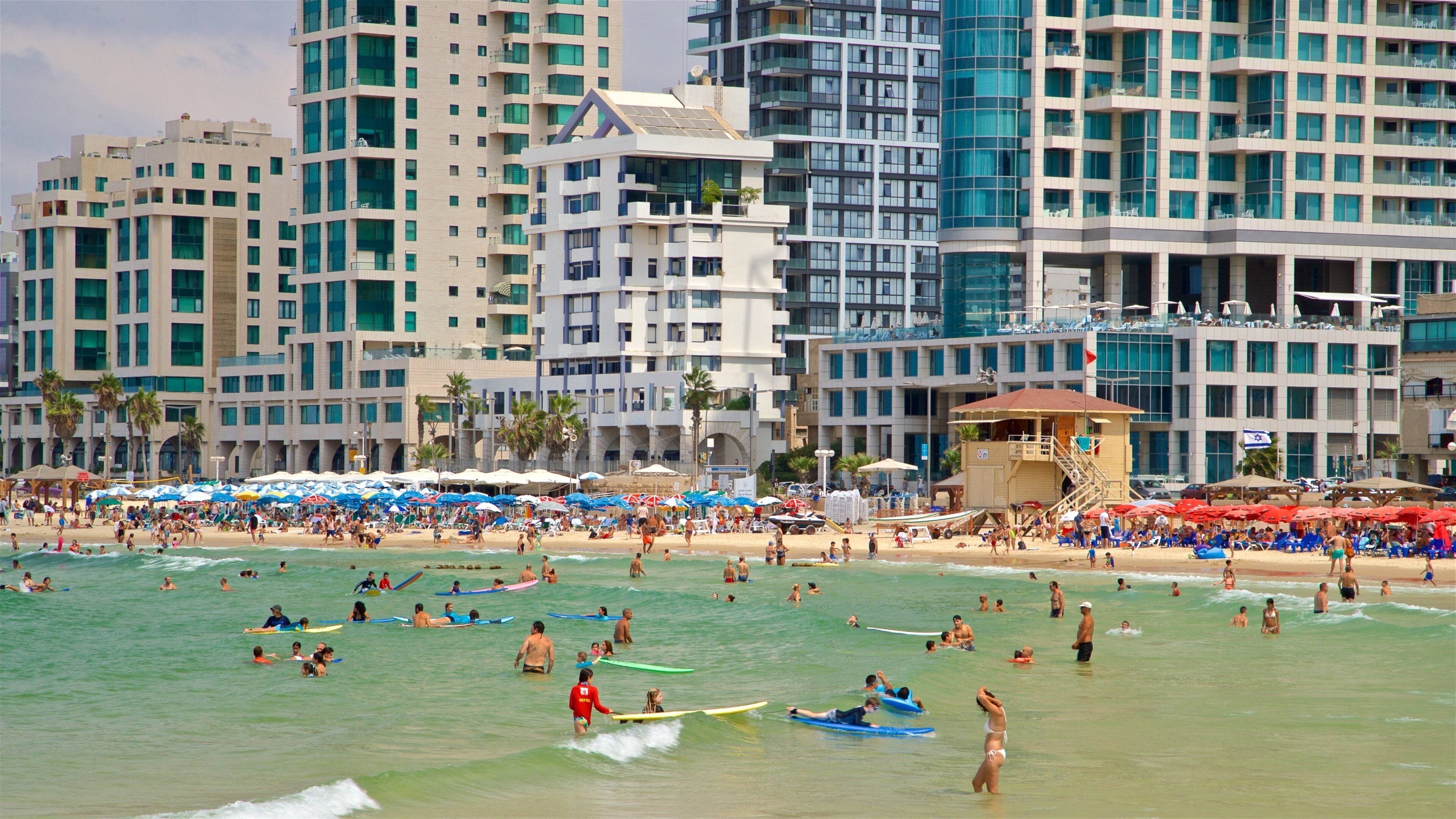 Tel Aviv showing a city, a coastal town and general coastal views