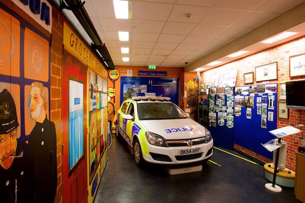 Museum of Policing in Cheshire mettant en vedette vues intérieures