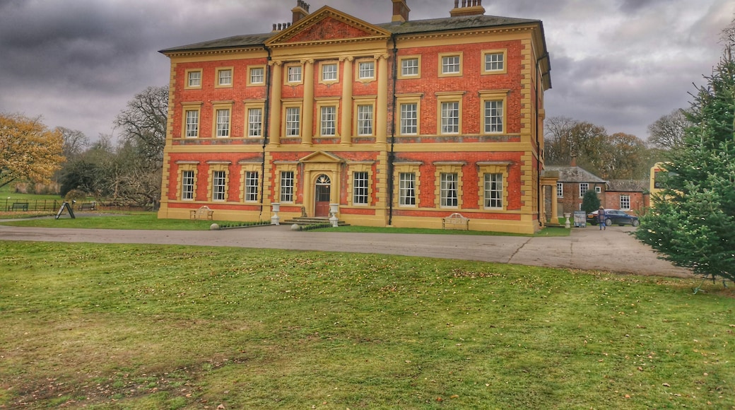 A beautiful place to visit and after a walk around they have a very good tearoom