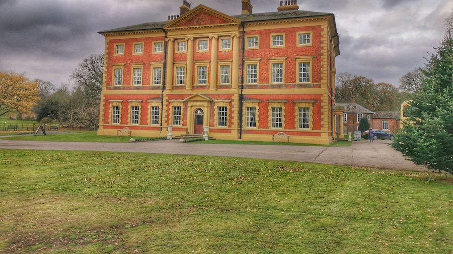 A beautiful place to visit and after a walk around they have a very good tearoom