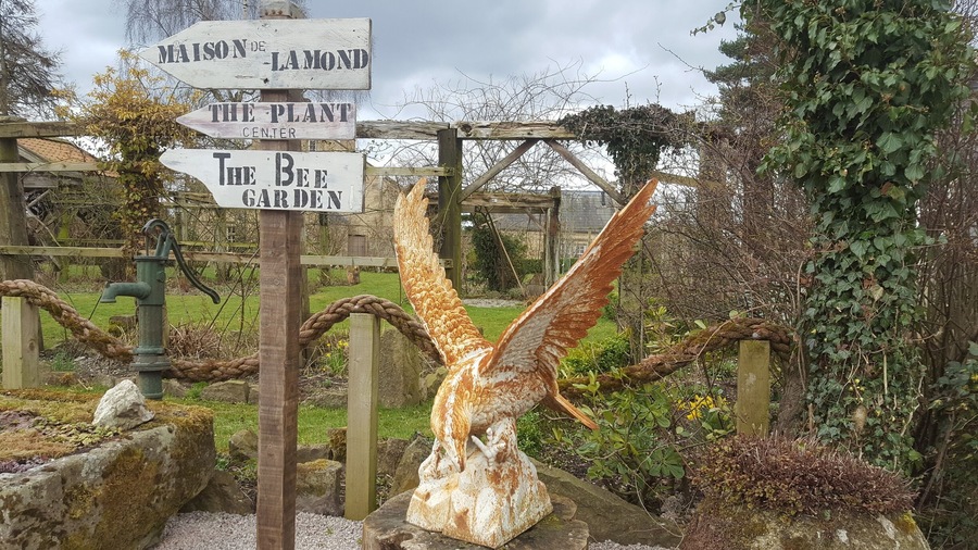 A lovely place to go for a mooch round some cute independent shops, buy a plant from the Bee Garden, enjoy a meal or Afternoon Tea in the Glass House or a coffee and cake in the cute Rosie Duck cafe.