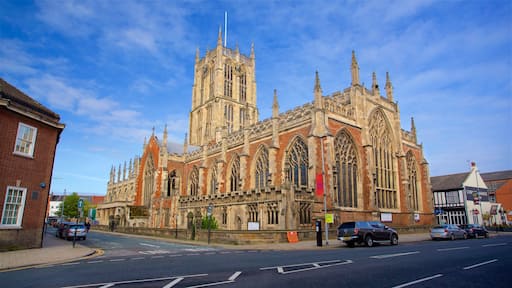Iglesia de la Santísima Trinidad mostrando arquitectura patrimonial y una iglesia o catedral