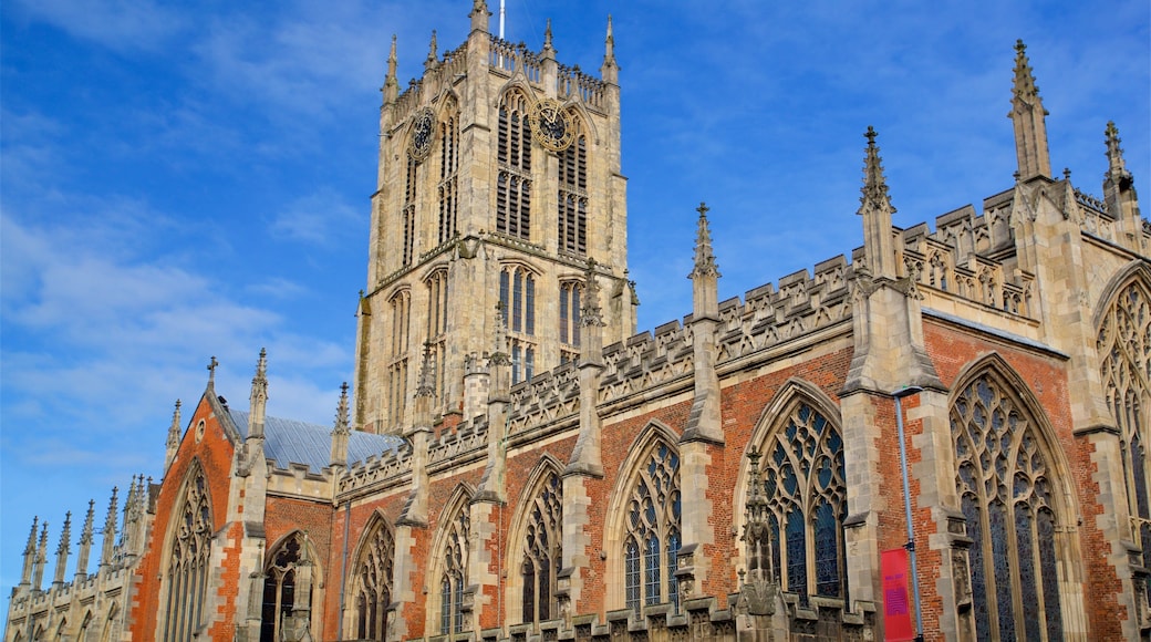 Holy Trinity Church featuring heritage architecture