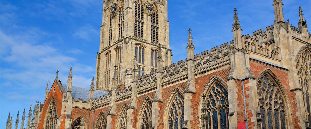 聖三一教堂 其中包括 遺跡建築