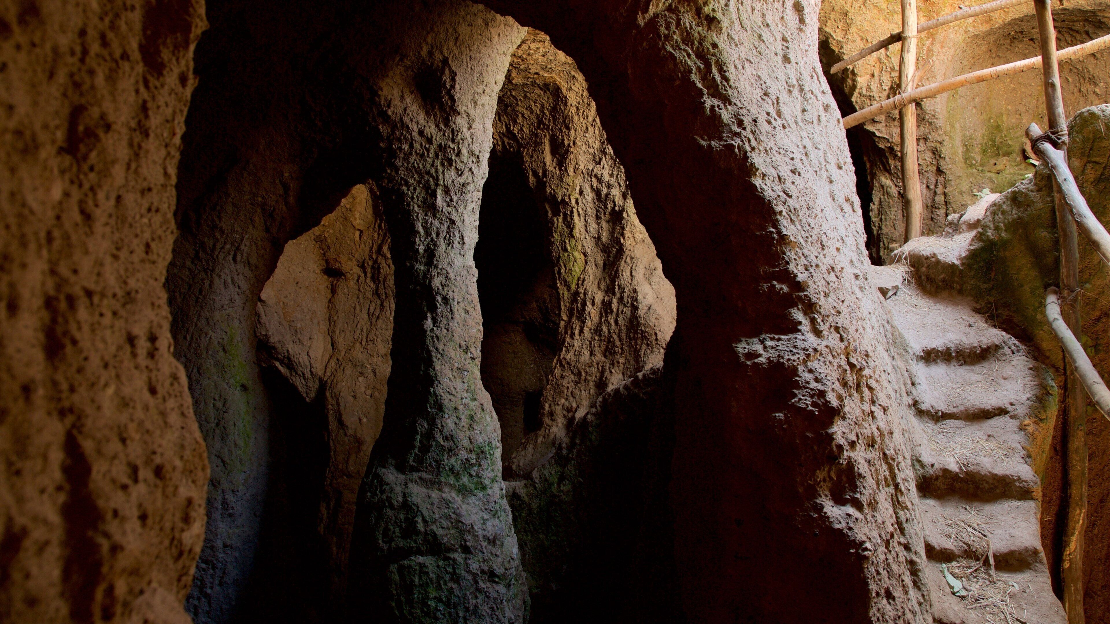 Huichapan which includes caves