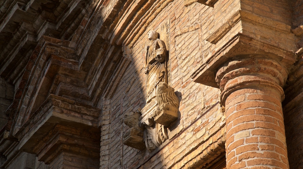 Cathedral of Santa Maria Assunta featuring heritage elements