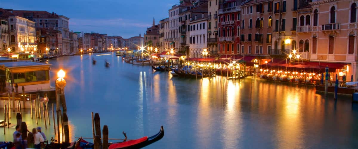 Grand Canal showing heritage architecture, night scenes and a lake or waterhole