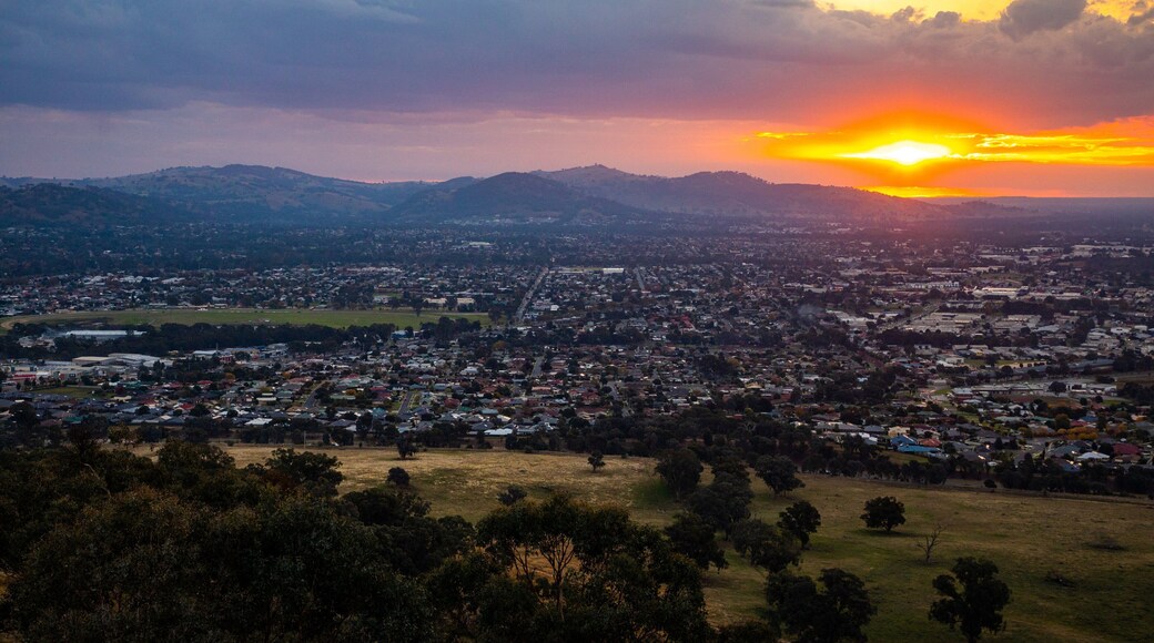 Huon Hill Parklands showing a sunset and landscape views