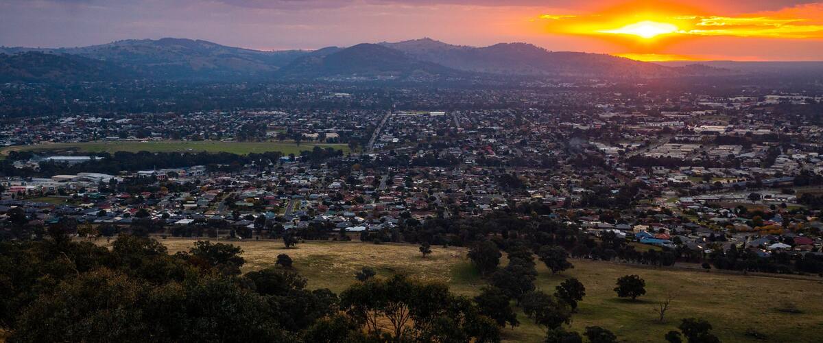 Huon Hill Parklands showing a sunset and landscape views