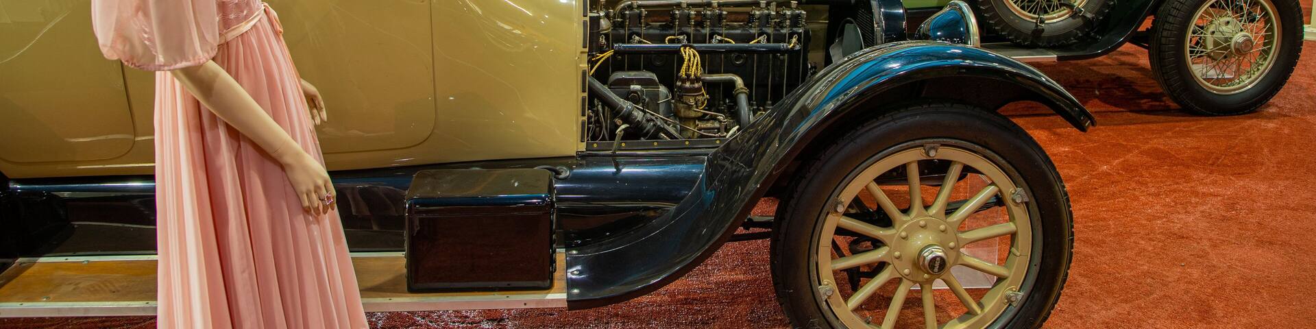 McFeeters Motor Museum showing interior views and heritage elements