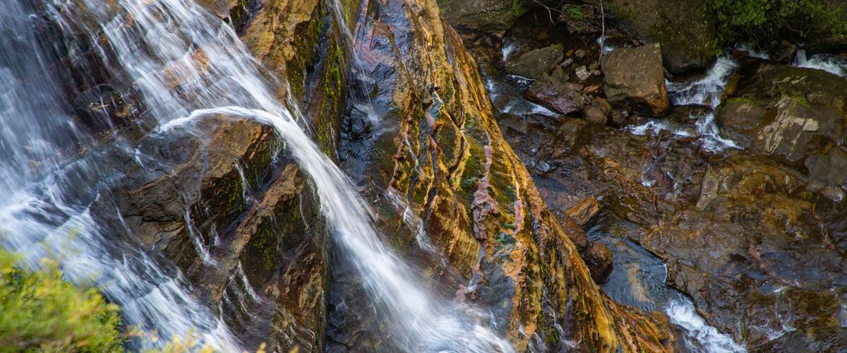 Leura Cascades which includes a waterfall