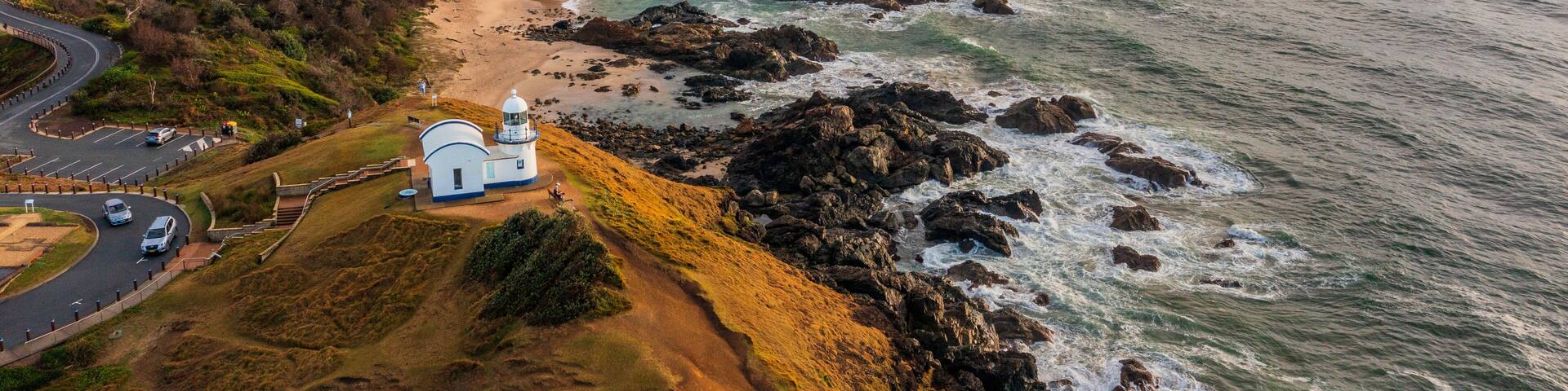 Tacking Point Lighthouse showing general coastal views, landscape views and rugged coastline