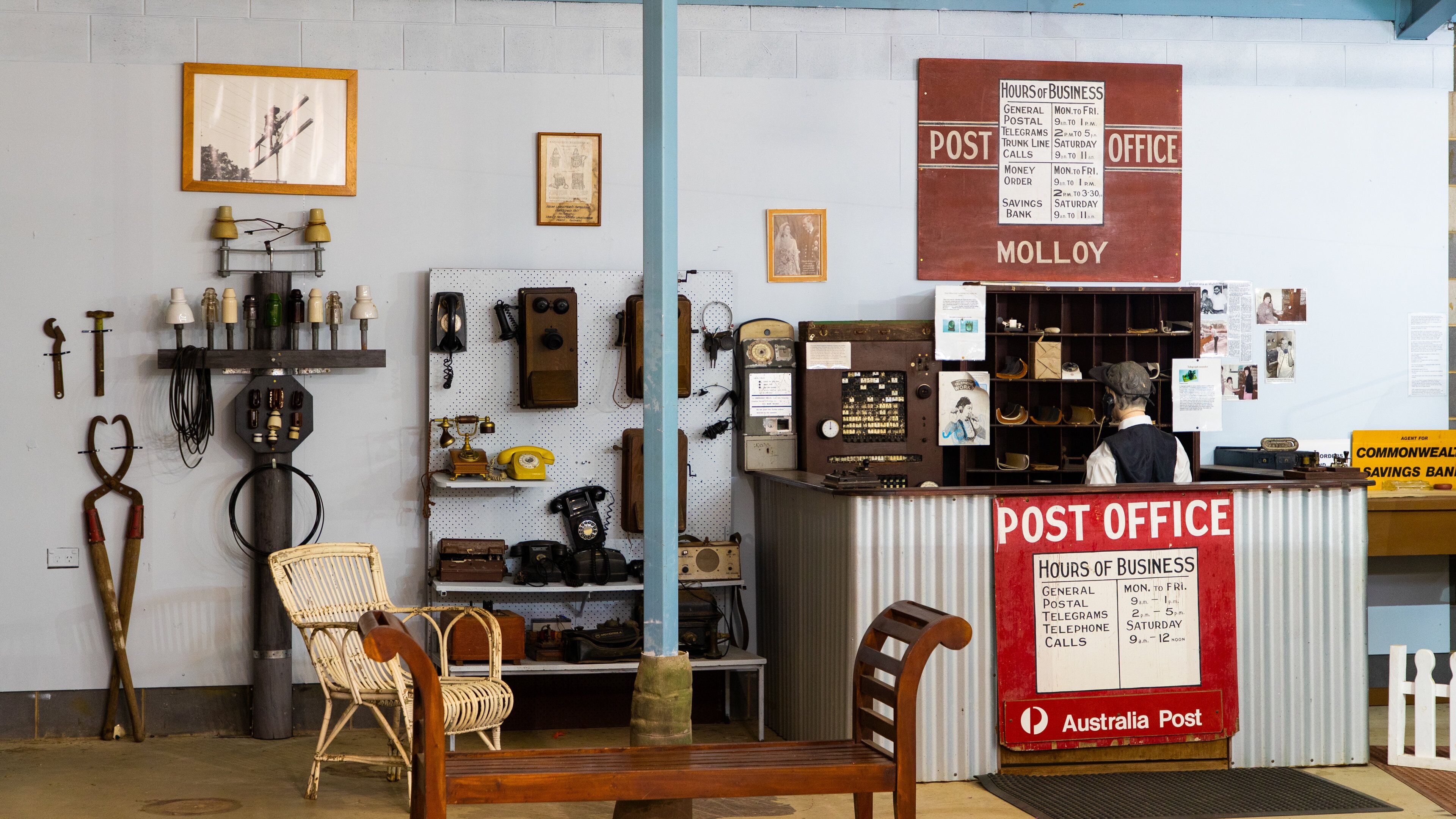 Mareeba Heritage Museum and Visitor Information Centre showing interior views