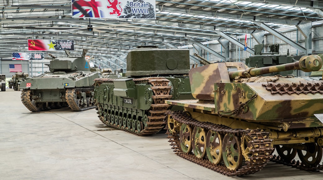 Australian Armour and Artillery Museum showing interior views and military items