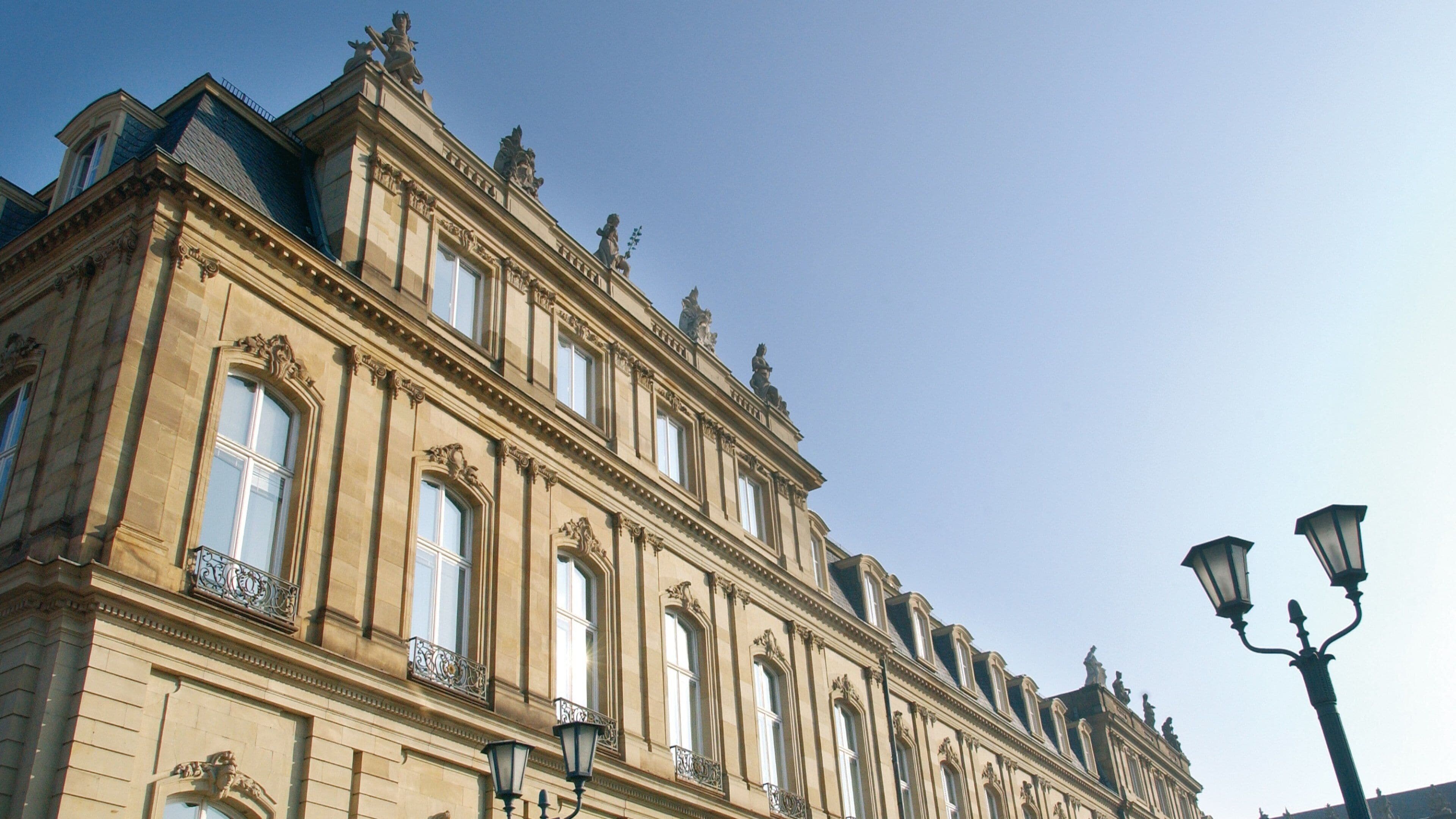 Neues Schloss Meersburg welches beinhaltet Geschichtliches