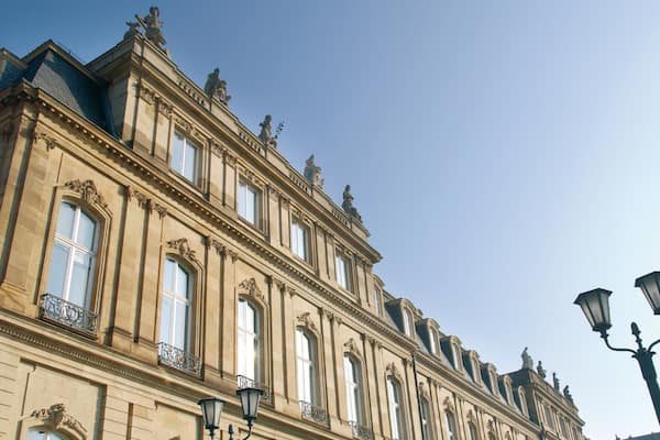 Meersburg New Palace which includes heritage elements