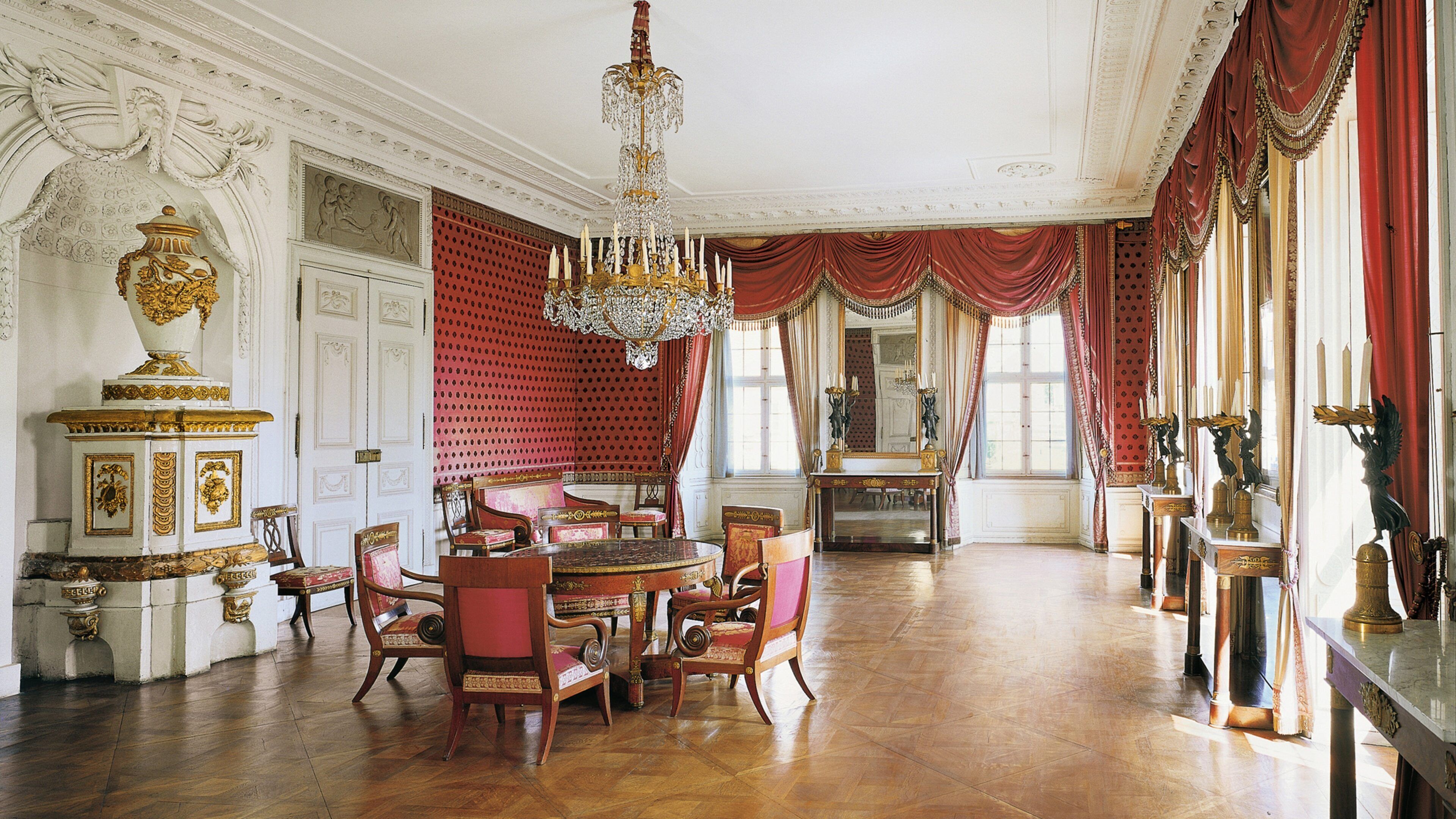 Residenz Ellingen which includes interior views and heritage elements