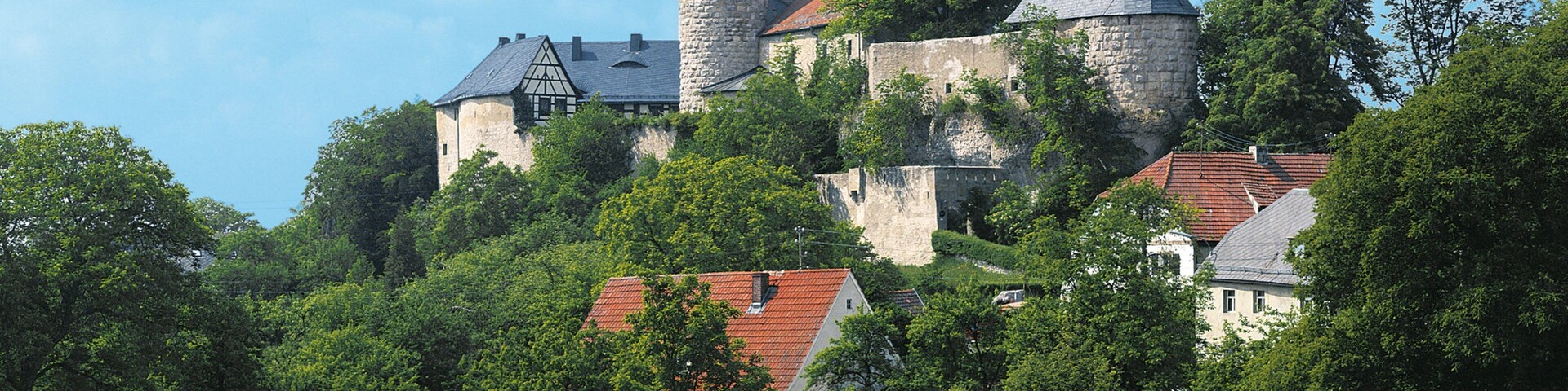 Zwernitz Castle which includes chateau or palace and a small town or village