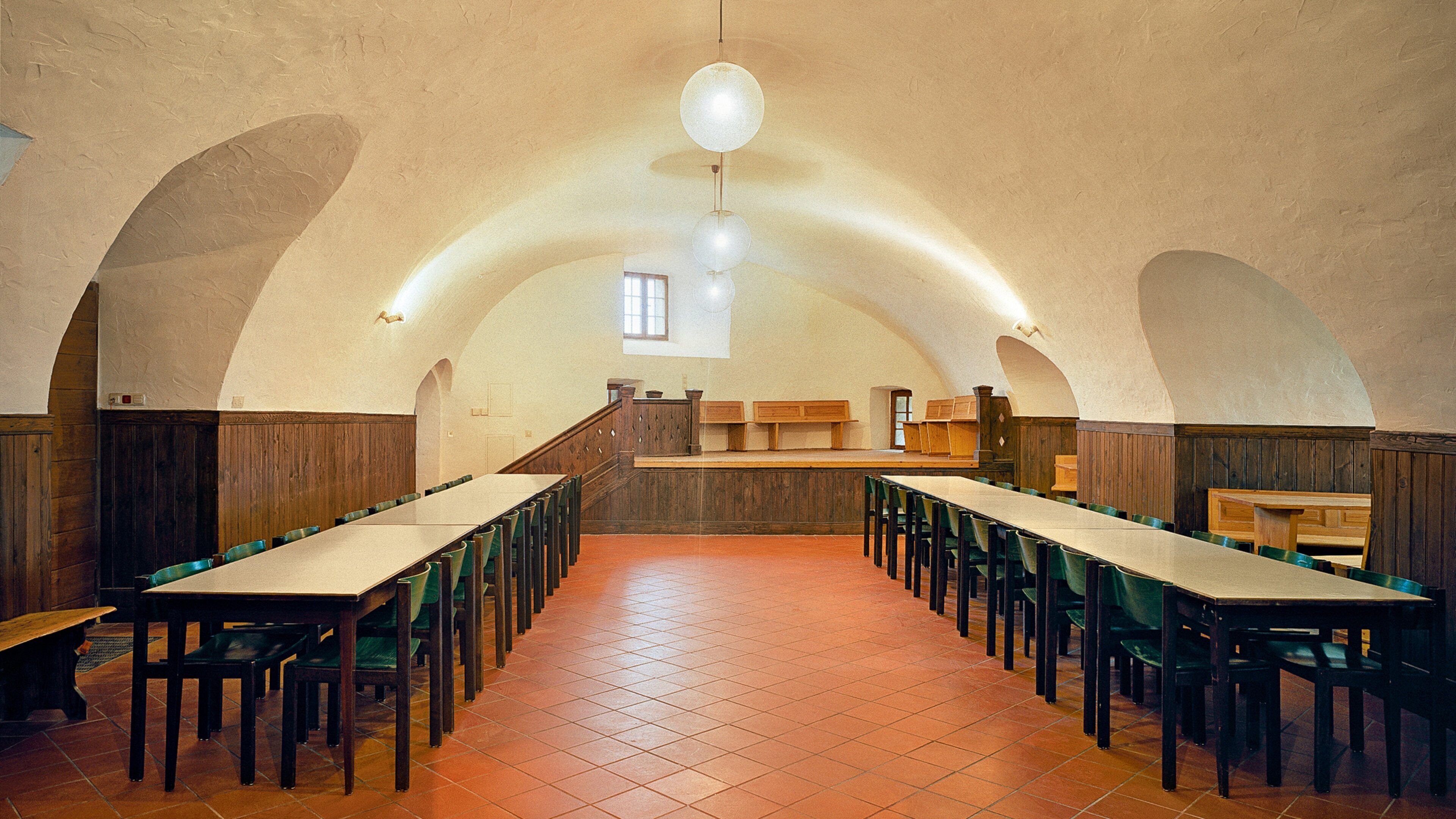 Zwernitz Castle featuring interior views