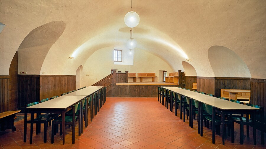 Zwernitz Castle featuring interior views