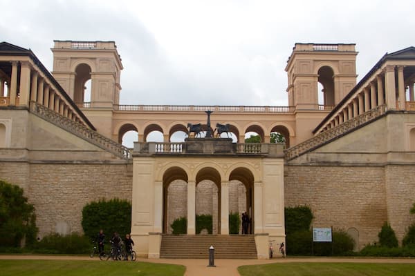 Potsdam mit einem historische Architektur und Geschichtliches