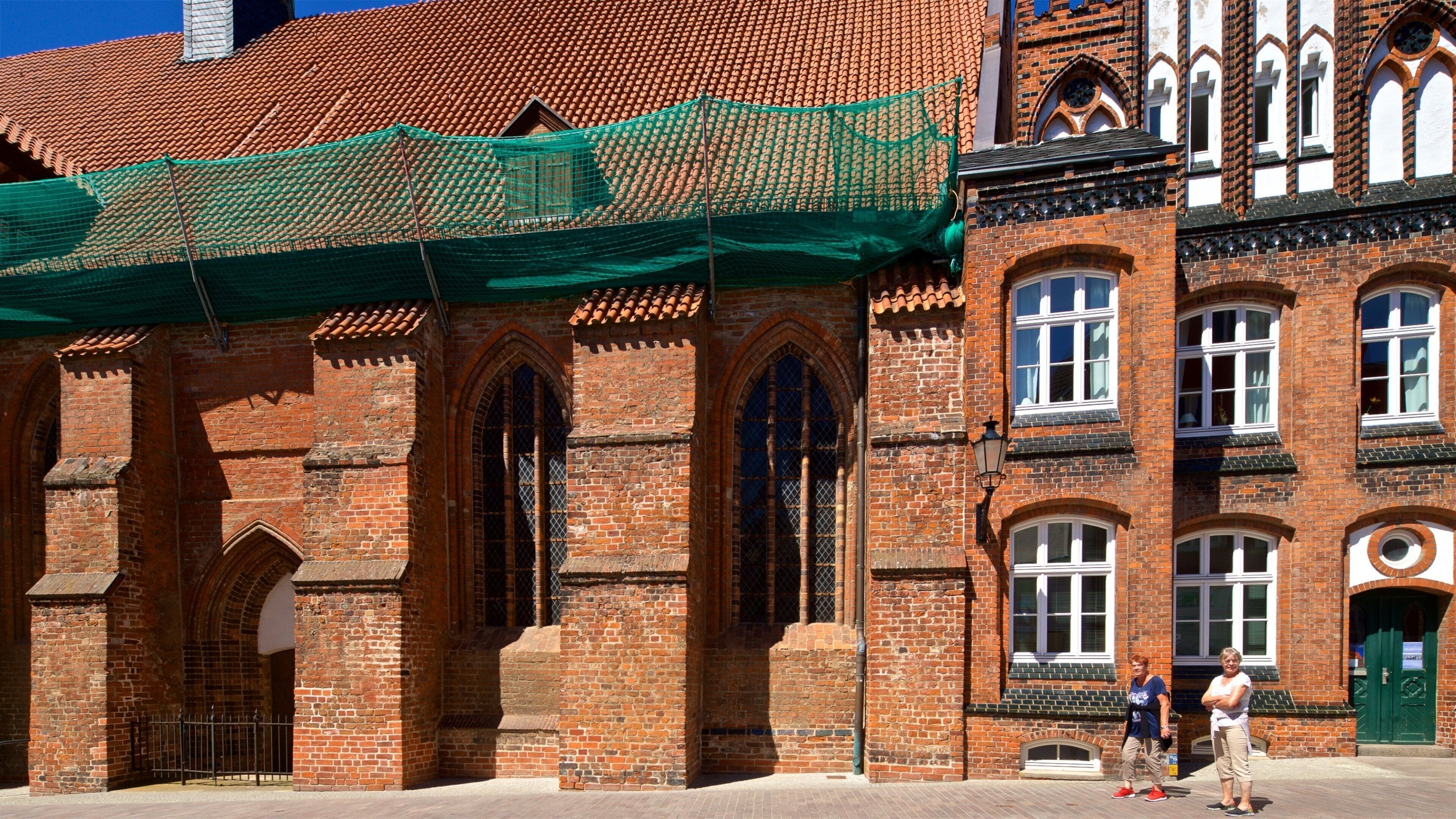 聖霊教会 フィーチャー ストリート シーン と 遺跡 及び カップル