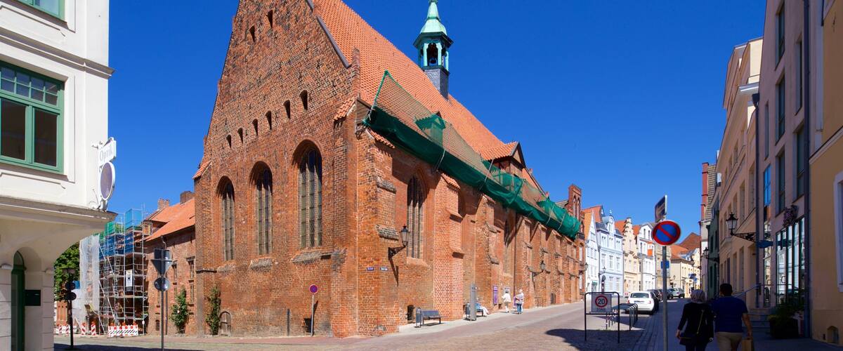Heiligen-Geist-Kirche das einen historische Architektur und Kirche oder Kathedrale