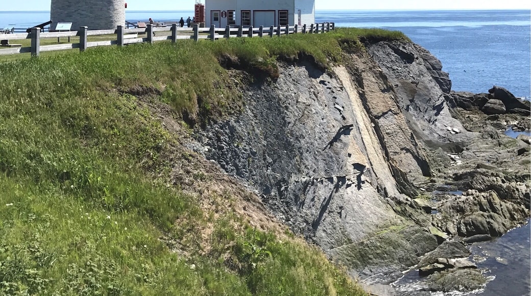The highest lighthouse in Canada according to the information. It is in the vicinity of Forillon National Park, run by volunteers and it has strong sentimental attachment to the community. Visitors can go to this 9 stories lighthouse