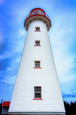 Tall well maintain Lighthouse at Point prim.