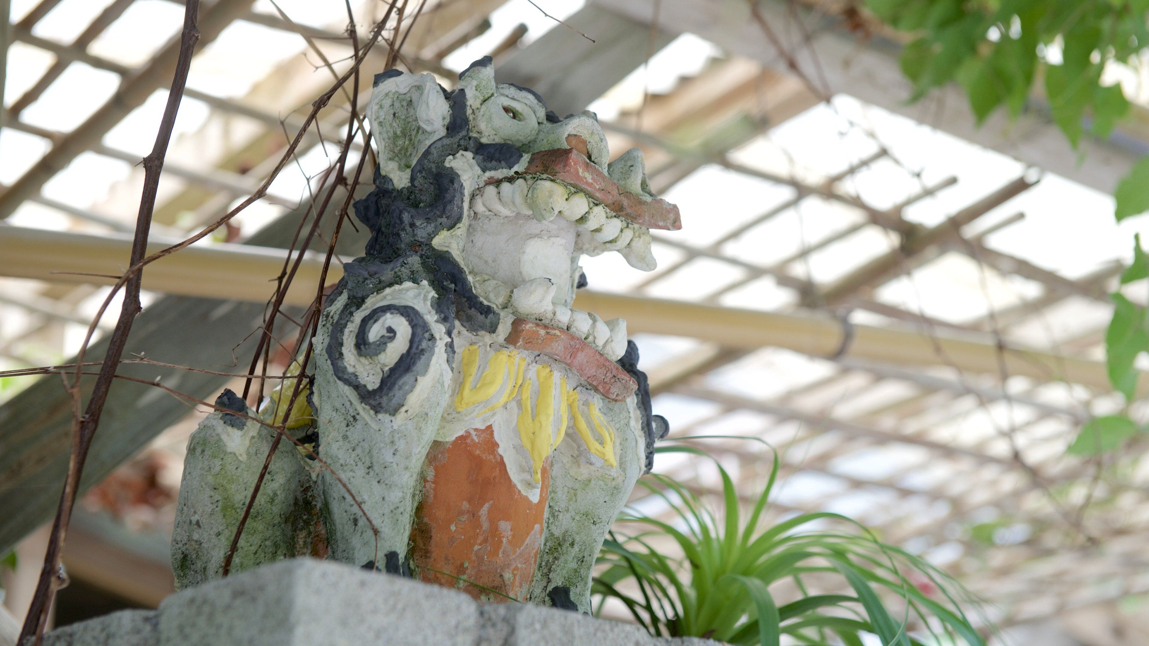 Okinawa showing outdoor art and a statue or sculpture